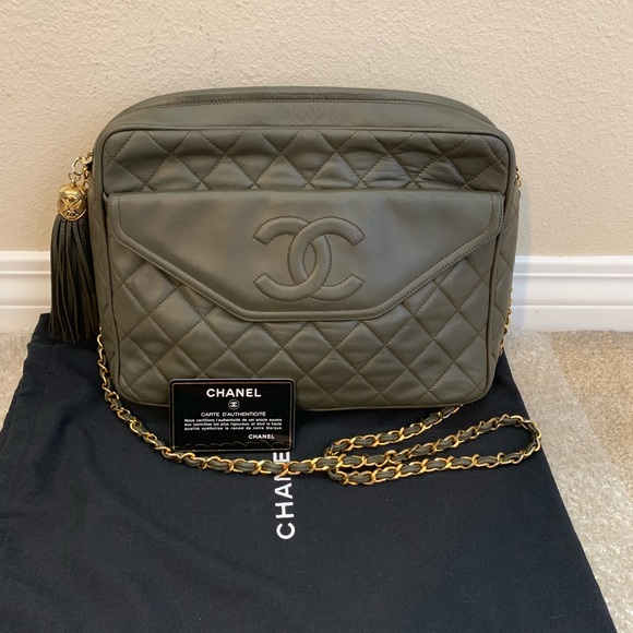CHANEL Handbags - ❌SOLD❌ Chanel Vintage Cross-body Camera Bag